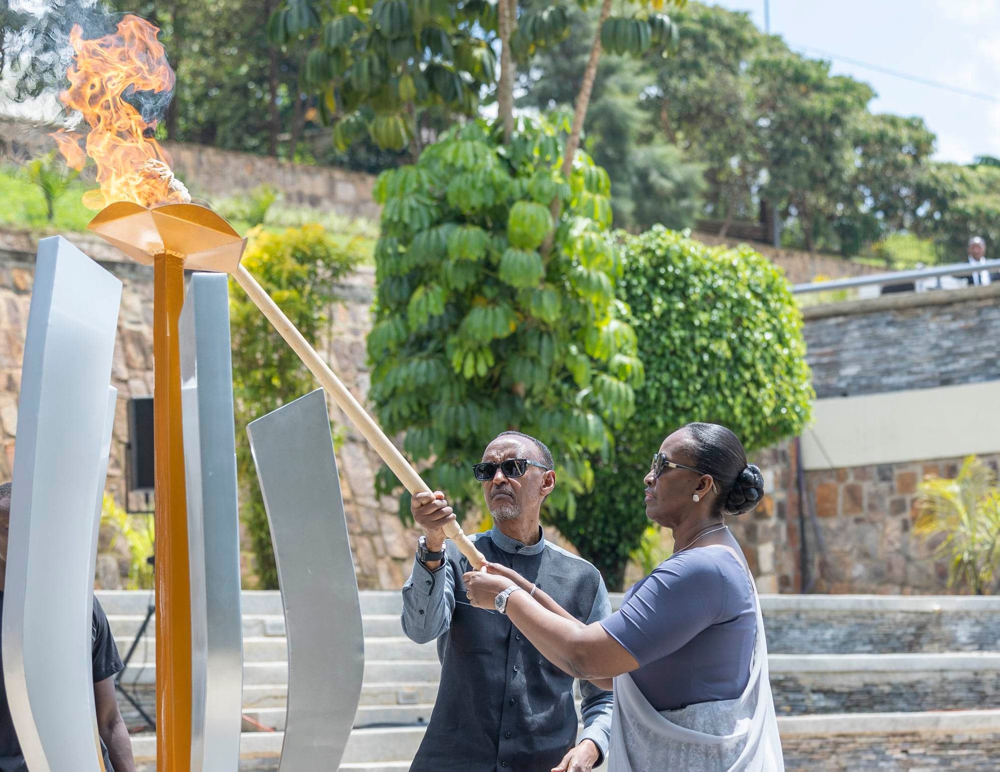 Kwibuka29: President Kagame and First Lady Jeannette Kagame laid a wreath
