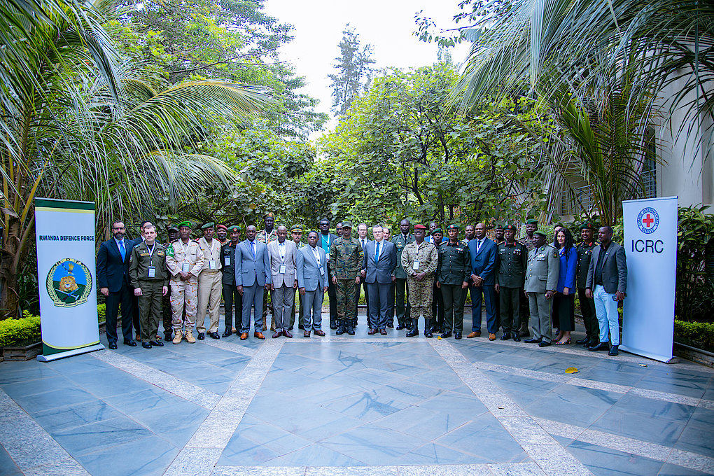 RDF CHIEF OF DEFENCE STAFF OFFICIATES THE CLOSING CEREMONY OF THE WORKSHOP ORGANISED BY RDF AND ICRC
